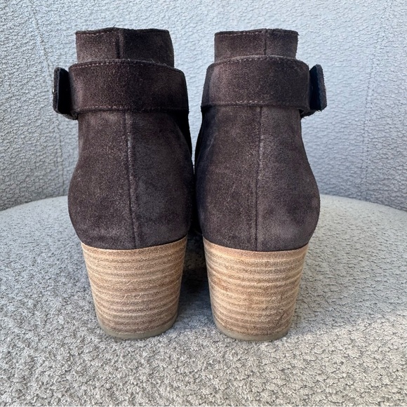 VINCE Harriet Dark Brown Suede Ankle Booties with Block Heel Size 7 - Picture 7 of 11
